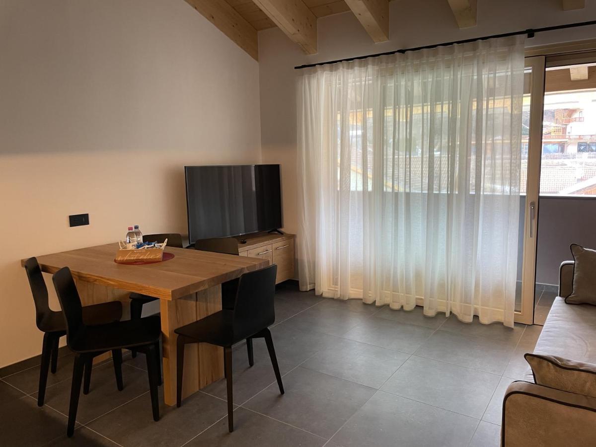 Dolomia Apartments & Spa ดิมาโร ภายนอก รูปภาพ